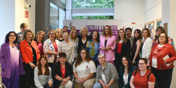 La Junta visibiliza la realidad lésbica y aboga por desterrar los estereotipos que discriminan doblemente a las mujeres lesbianas