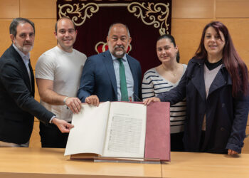 La UCLM estrena Juvenis Aeterna, una pieza musical inédita del compositor Ferrer Ferran para celebrar 40 años de historia