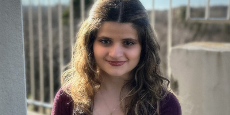 La autora conquense Lucía Mora publica su nueva novela Cualquier parecido con la ficción es pura realidad