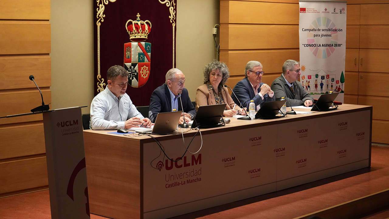 La directora de UNRWA España inaugura en Cuenca la campaña “Conoce la Agenda 2030” de la Fundación UCLM 2 La directora de UNRWA España inaugura en Cuenca la campaña “Conoce la Agenda 2030” de la Fundación UCLM