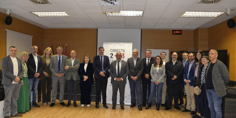 Los alumnos del IES Pedro Mercedes de Cuenca podrán graduarse en la UCLM en cinco años con un nuevo plan