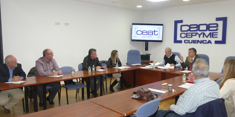 Los autónomos societarios y colaboradores de Cuenca pagarán 135 euros más al mes por una subida del 42% en sus cuotas que el Gobierno no ha congelado