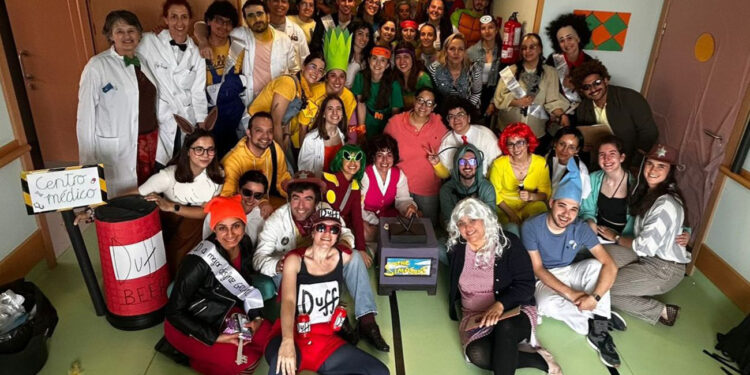 Los futuros médicos de Guadalajara se entrenan con un 'escape room' de Los Simpson