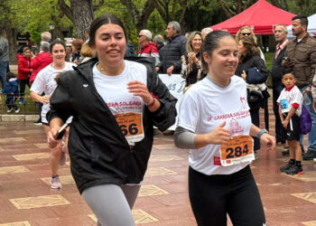 Más de 700 personas participan en la IX Carrera Solidaria Mizu a favor de APANAG en Guadalajara