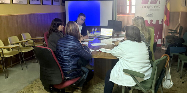 Nuevas vías de inversión para las emprendedoras de Cañete frente a la despoblación