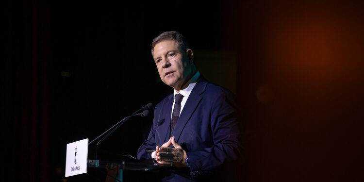 Page avanza la universalización del tratamiento oncológico “en todas las provincias” de Castilla-La Mancha para principios de mayo 1 Page avanza la universalización del tratamiento oncológico “en todas las provincias” de Castilla-La Mancha para principios de mayo