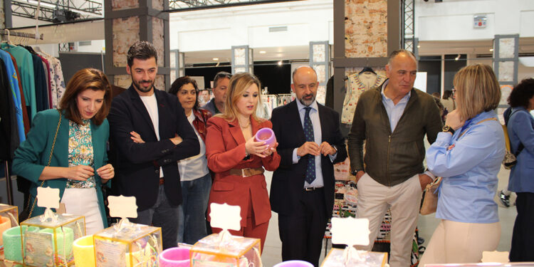 Stockalia Tarancón abre sus puertas con once establecimientos y gran variedad de productos