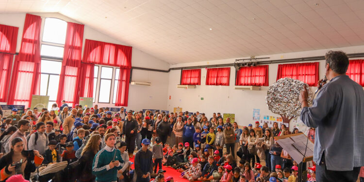 Trescientos escolares de tres comunidades autonomas muestran el valor cientifico de los saberes tradicionales en la II Feria ItineraSTEAM en Tragacete 1