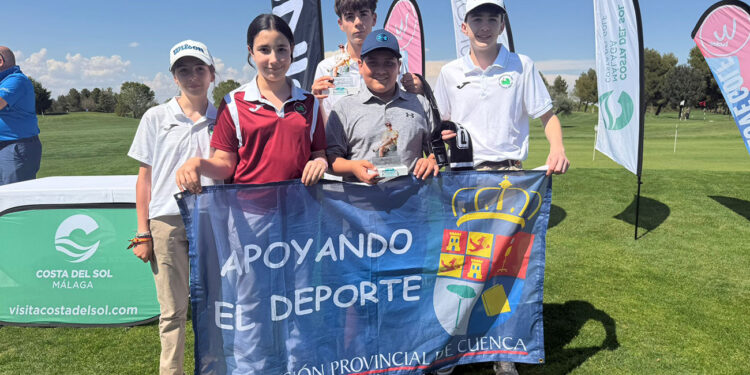 Villar de Olalla celebra un fin de semana redondo 45 golfistas en el torneo local y dos triunfos juveniles en Las Pinaillas