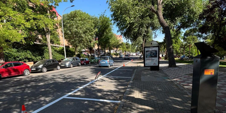 Adiós a 310 plazas de la nueva zona azul en Guadalajara el Ayuntamiento aprueba el recorte definitivo tras la suspensión de la ZBE