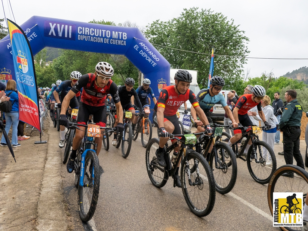 Alberto Ponce y Marta Rosillo conquistan el Castillo de Enguídanos para ganar la V Enguídanos Bike Race