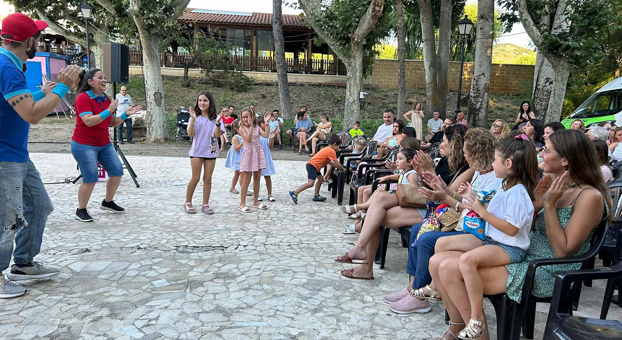Arranca en Guadalajara la tercera edición del festival ‘Living Rural Castilla-La Mancha’ que acercará el ocio y la cultura a una veintena de municipios de la región 2 Arranca en Guadalajara la tercera edición del festival ‘Living Rural Castilla-La Mancha’ que acercará el ocio y la cultura a una veintena de municipios de la región