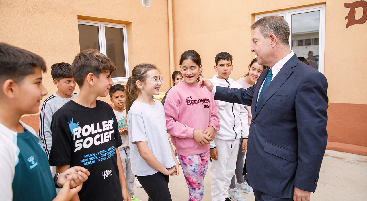 Castilla-La Mancha refuerza los servicios públicos en el medio rural con un nuevo centro de mayores y una escuela infantil en Villagarcía del Llano 2 Castilla-La Mancha refuerza los servicios públicos en el medio rural con un nuevo centro de mayores y una escuela infantil en Villagarcía del Llano