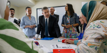 Castilla-La Mancha refuerza los servicios públicos en el medio rural con un nuevo centro de mayores y una escuela infantil en Villagarcía del Llano