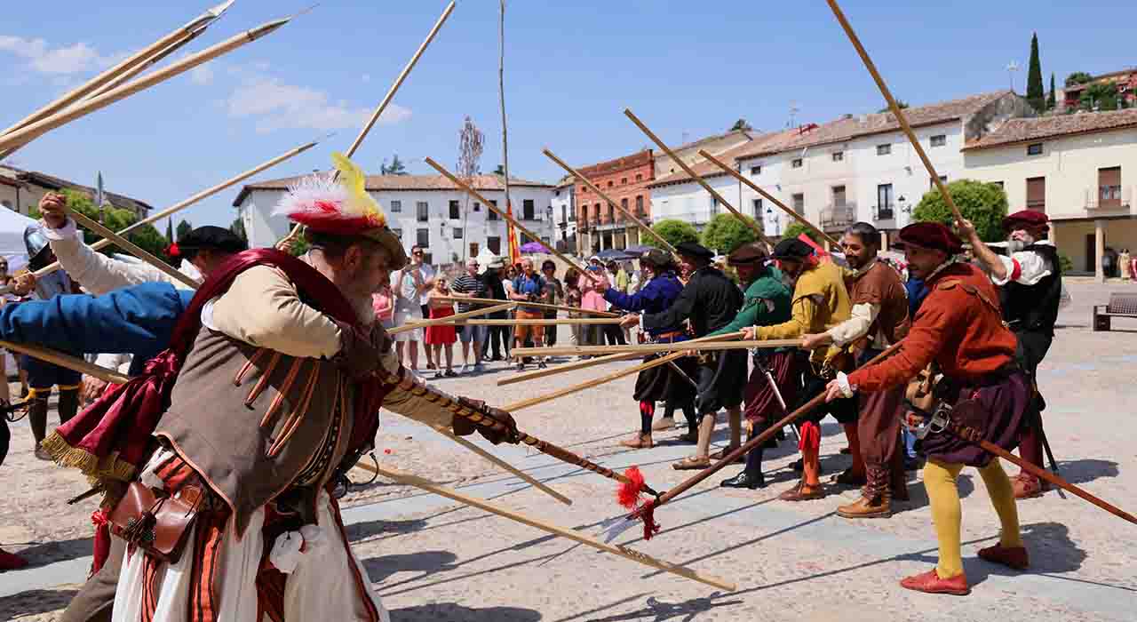 Cogolludo revive el Renacimiento entre historia, música y recreación en una multitudinaria VI Jornada Renacentista 2 Cogolludo revive el Renacimiento entre historia, música y recreación en una multitudinaria VI Jornada Renacentista