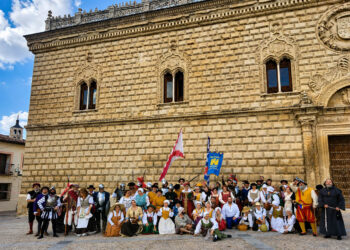 Cogolludo revive el Renacimiento entre historia, música y recreación en una multitudinaria VI Jornada Renacentista