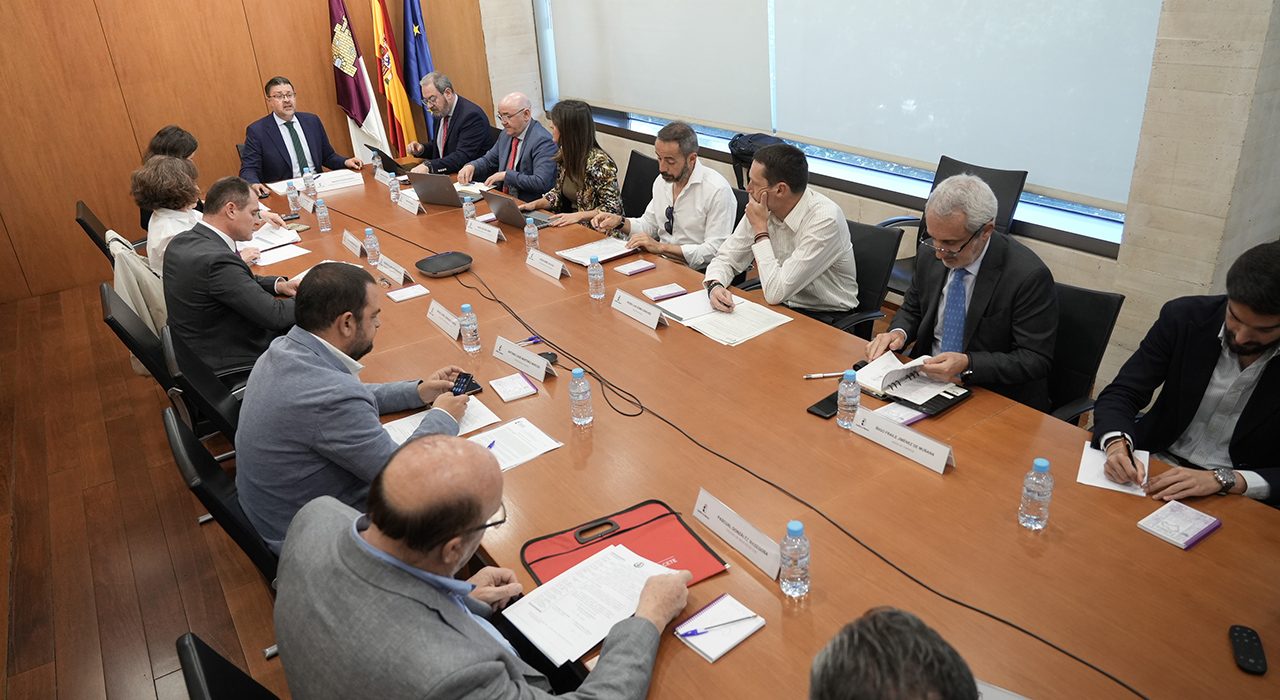 Constituido el Consejo Asesor de Asuntos Taurinos de Castilla-La Mancha para “divulgar y proteger la cultura taurina” 2 Constituido el Consejo Asesor de Asuntos Taurinos de Castilla-La Mancha para “divulgar y proteger la cultura taurina”
