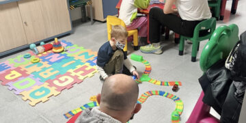 Cruz Roja Juventud impulsa el bienestar de la infancia hospitalizada con más de 50.000 personas atendidas en todo el territorio nacional
