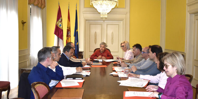 Cuenca inyecta 1,7 millones para emplear a casi 300 parados agrarios en 46 pueblos este junio