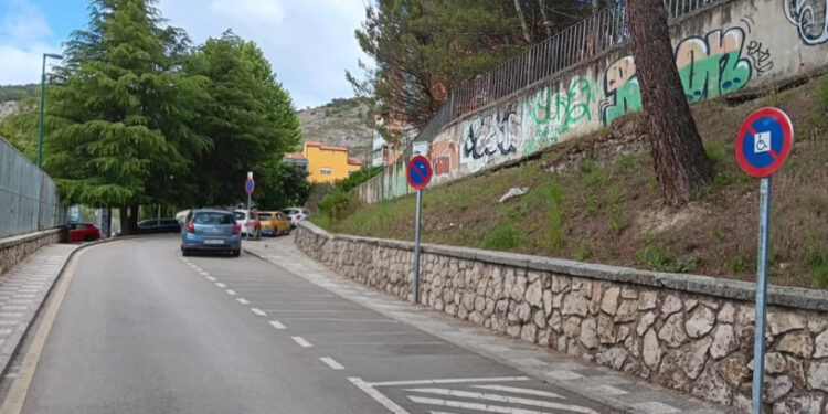 Cuidado dónde aparcas en El Sargal la Policía de Cuenca avisa de multas y grúa en la zona de motos