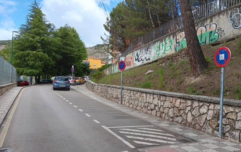 Cuidado dónde aparcas en El Sargal la Policía de Cuenca avisa de multas y grúa en la zona de motos