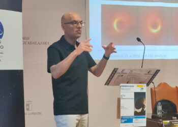 De Yebes a la búsqueda de vida en el universo el Observatorio alcarreño cierra su 50 aniversario en el Palacio del Infantado