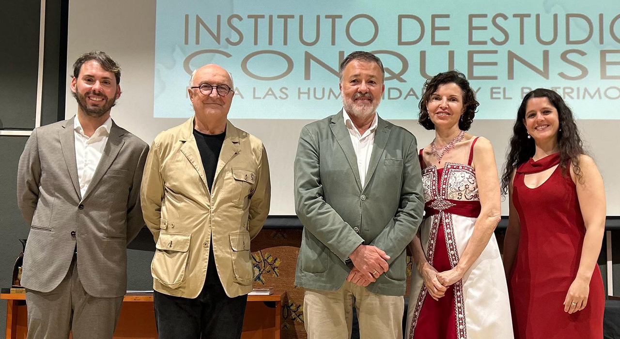 Dolz aplaude el apoyo al desarrollo cultural de Cuenca por parte del Instituto de Estudios Conquenses 2 Dolz aplaude el apoyo al desarrollo cultural de Cuenca por parte del Instituto de Estudios Conquenses