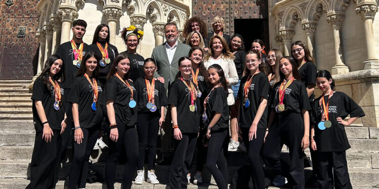 Dolz da la enhorabuena al Estudio de Danza Rosario Tosta por los logros obtenidos en el Certamen Nacional y su pase al Europeo