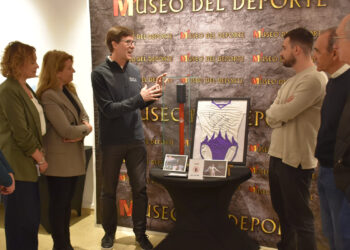 El Centro Aguirre acoge la exposición ‘Mujeres Leyendas del Deporte’ con piezas históricas del olimpismo y grandes referentes femeninos