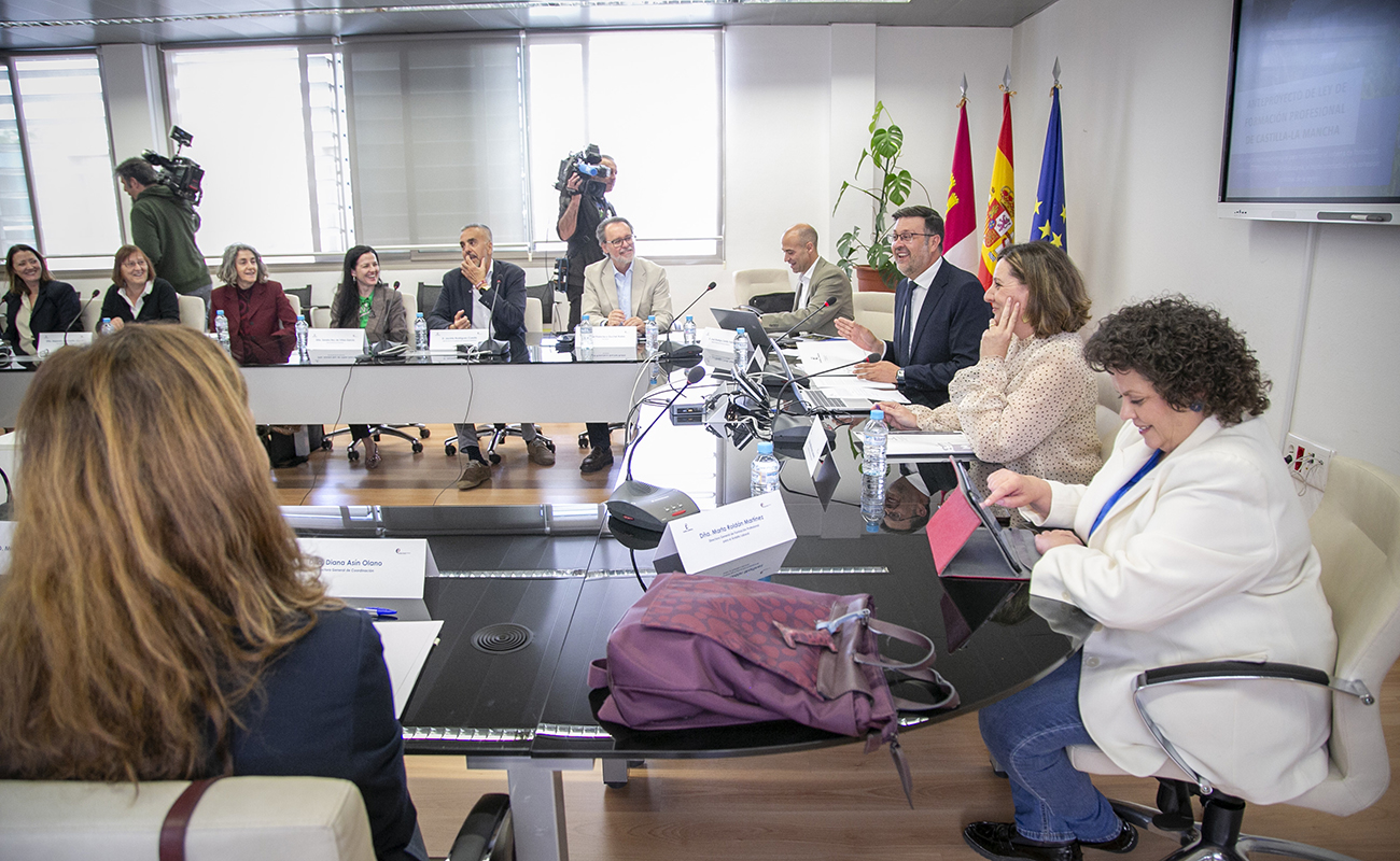 El Consejo Regional de FP avala el carácter dual y la apuesta por la cohesión territorial de la futura Ley de Formación Profesional de Castilla-La Mancha