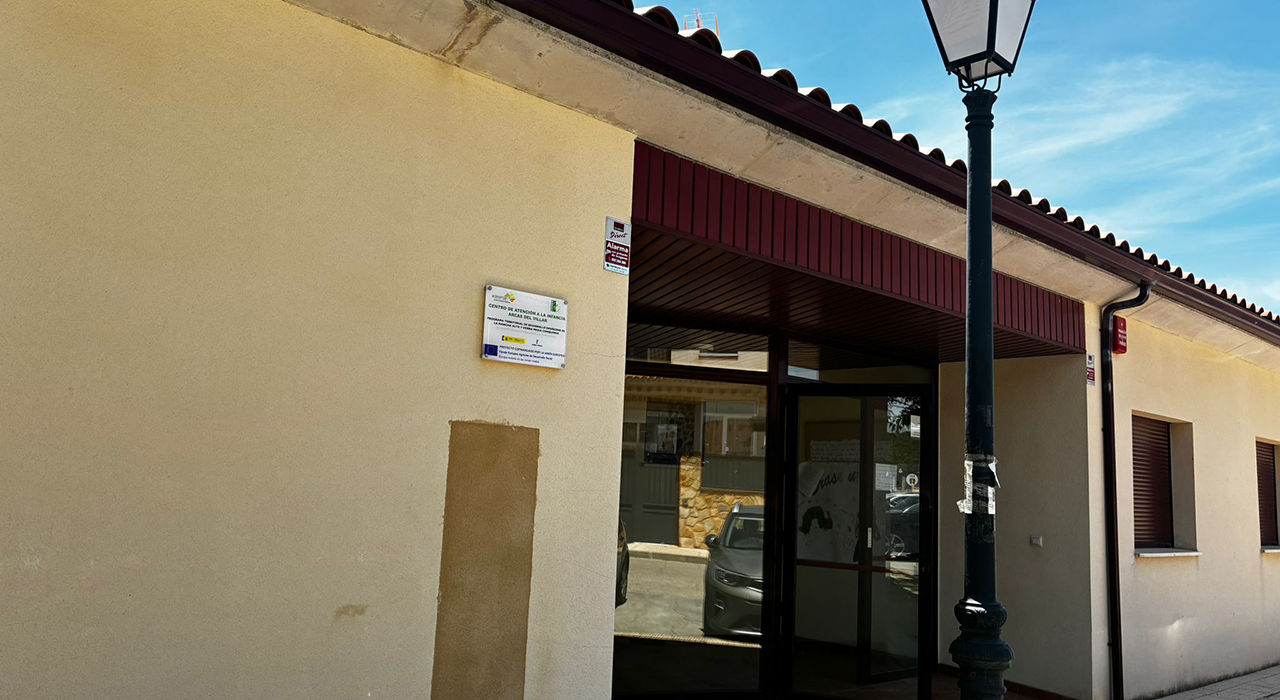 El Grupo Popular en Arcas denuncia el abandono de la Escuela Infantil y la falta de control del Gobierno socialista de González Mena 2 El Grupo Popular en Arcas denuncia el abandono de la Escuela Infantil y la falta de control del Gobierno socialista de González Mena