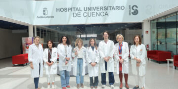 El Hospital de Cuenca diseña un sistema para personalizar fármacos contra el Crohn y gana el máximo galardón regional