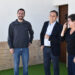 El PSTD del Valle del Cabriel se acerca al 80 por ciento de ejecución de los 3,9 millones de euros que tiene de presupuesto 3 El Plan de Sostenibilidad Turística y Dinamización del Valle del Cabriel se acerca al 80 por ciento de ejecución de los distintos ejes de actuación que suman un presupuesto total de 3,9 millones de euros, fondos provenientes del Plan de Recuperación, Transformación y Resiliencia del Gobierno de España, financiado por fondos Next Generation de la Unión Europea. Una de las últimas actuaciones en ponerse en marcha es el proyecto de carriles ciclo turísticos, dotado de un presupuesto de 640.000 euros, que va a permitir 20 actuaciones en 14 municipios y mejora de la señalética en 336 kilómetros, una de las localidades donde se va a actuar es en La Pesquera. El presidente de la Diputación de Cuenca, Álvaro Martínez Chana, ha firmado esta mañana junto a la alcaldesa de La Pesquera, Mari Carmen García; la diputada de Turismo, Mayte Megía; y los responsables de la empresa adjudicataria el acta de replanteo de las obras en el sendero de esta localidad. Posteriormente se ha desplazado a la Casa Rural El Chiquitisco para conocer de primera mano la evolución del sector turístico en la localidad y ver como proyectos como el de Miguel Ángel Ponce están viendo la luz y permitiendo inversiones en el medio rural. Desde la Diputación de Cuenca están muy satisfechos de que este proyecto se esté plasmando en obras plausibles que están viendo la luz y que están sirviendo para ayudar al sector turístico de esta zona tan bonita e importante de la provincia como es el valle del Cabriel. Martínez Chana ha señalado que el objetivo es ayudar a emprendedores como Miguel Ángel “que quieren quedarse en el territorio y desarrollar aquí su plan de vida”. Además, este Plan de Sostenibilidad impulsa el trabajo en red entre los municipios para generar sinergias en toda la comarca, de tal manera, que los turistas puedan recorrer varios pueblos y se genere riqueza en todo el entorno. Martínez Chana ha señalado que otra de las líneas de actuación que contempla el PSTD del Valle del Cabriel es la promoción, de hecho, ha avanzado que el próximo jueves se va a desarrollar un acto en Valencia para dar a conocer las riquezas patrimoniales, gastronómicas, históricas y culturales que atesora esta zona. Los datos de turismo rural se van superando año tras año y el presidente provincial ha destacado que venimos de un 2025 de récord y está seguro que mejorando los atractivos de nuestros pueblos vamos a seguir creciendo en visitantes. La alcaldesa de La Pesquera ha explicado que este sendero donde se va a actuar es el que lleva a una de las señas de identidad de su municipio como el que transcurre hasta las ramblas saladas que finaliza en unas balsas y que habla también de la historia de la localidad. Mari Carmen García ha señalado que es de vital importancia demostrar a los vecinos y vecinas la cercanía de las instituciones para sacar adelante sus proyectos. Miguel Ángel Ponce, por su parte, ha detallado que la Casa Rural El Chiquitisco es un proyecto familiar que nació hace casi un año y poco a poco se va consolidando en este sector del turismo rural. Las expectativas de cara al verano son “buenas” y está convencido que esta ruta cicloturista les va a venir “estupendamente”.