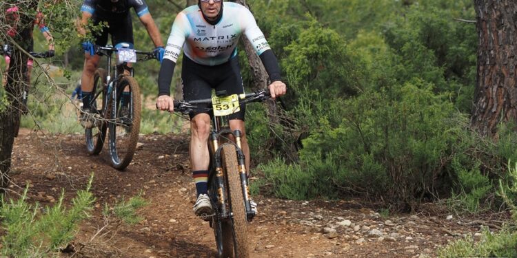 El barro da una tregua en Graja de Iniesta: Ricardo Franco y Alba López dominan la sexta cita del Circuito MTB de Cuenca 1 El barro da una tregua en Graja de Iniesta Ricardo Franco y Alba López dominan la sexta cita del Circuito MTB de Cuenca