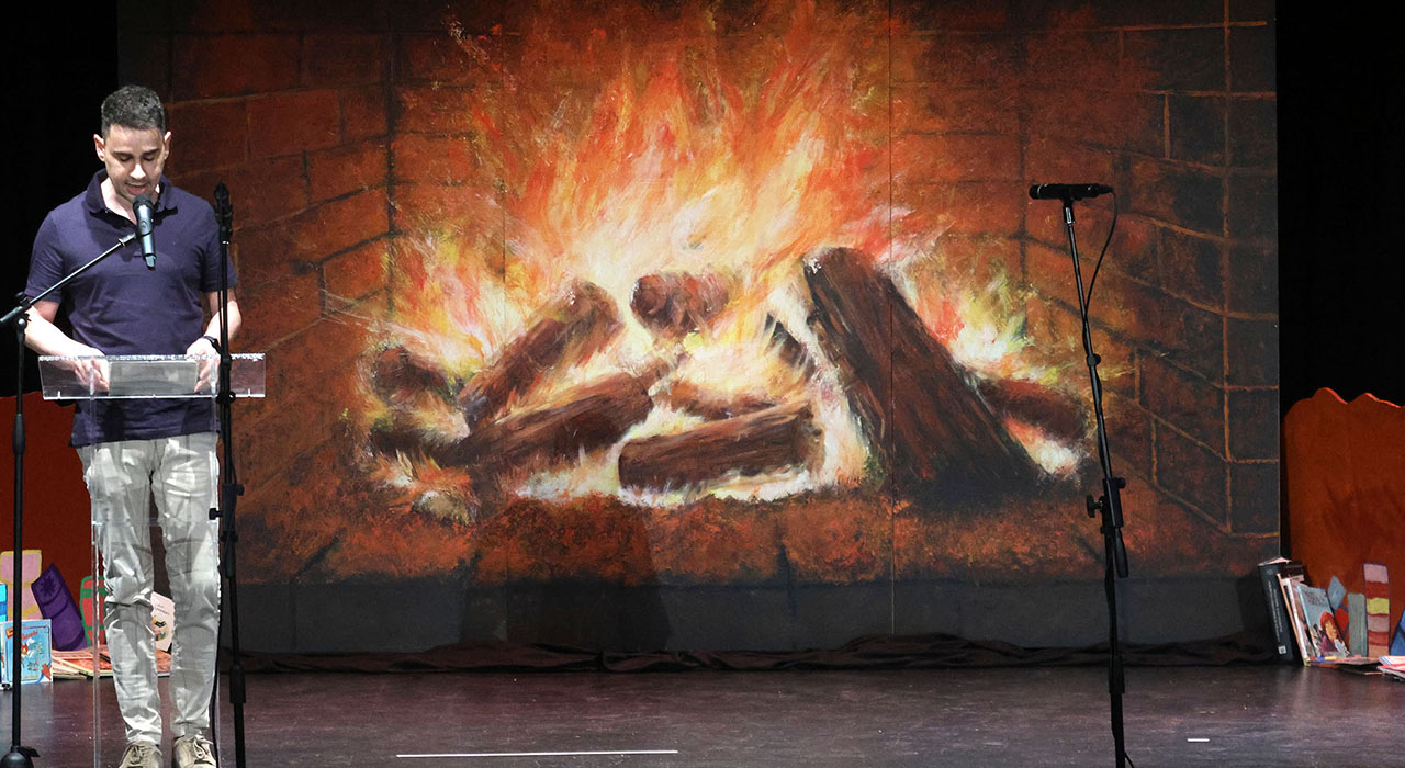 El fuego de los cuentos enciende Cabanillas, en un exitoso 24º Maratón Viajero
