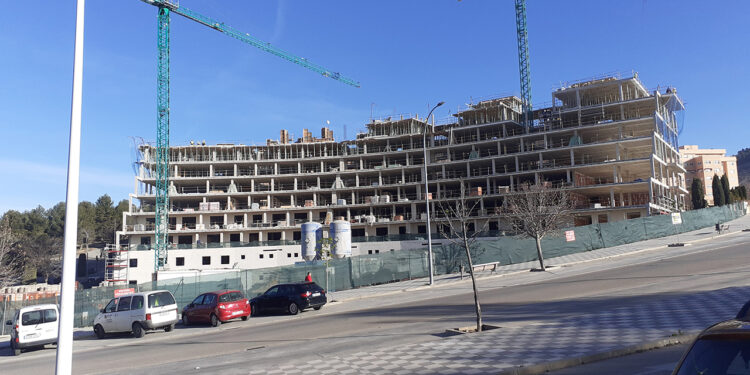 El mercado inmobiliario de Cuenca se dispara: la firma de hipotecas alcanza niveles de 2008 en el inicio de año 1 El mercado inmobiliario de Cuenca se dispara la firma de hipotecas alcanza niveles de 2008 en el inicio de año