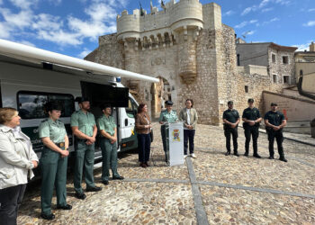 El nuevo 'cuartel sobre ruedas' de la Guardia Civil llega a los pueblos de Guadalajara para evitar desplazamientos.
