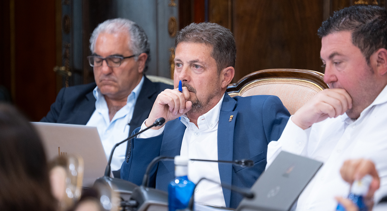 El pleno de la Diputación rechaza un nuevo acceso para el parque de bomberos de Molina al no existir una necesidad real que lo justifique 2 El pleno de la Diputación rechaza un nuevo acceso para el parque de bomberos de Molina al no existir una necesidad real que lo justifique