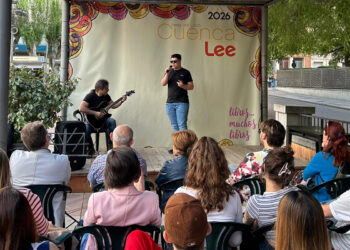 El ‘Micro Colgao’ supera las expectativas con una veintena de participaciones en su primera edición dentro de la Feria del Libro Cuenca Lee