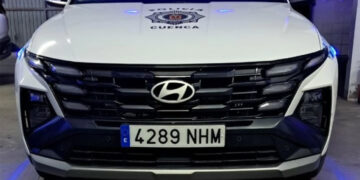 Fuga masiva en Cuenca la Policía Local requisa 40 botellas en un botellón en la zona de Antonio Machado
