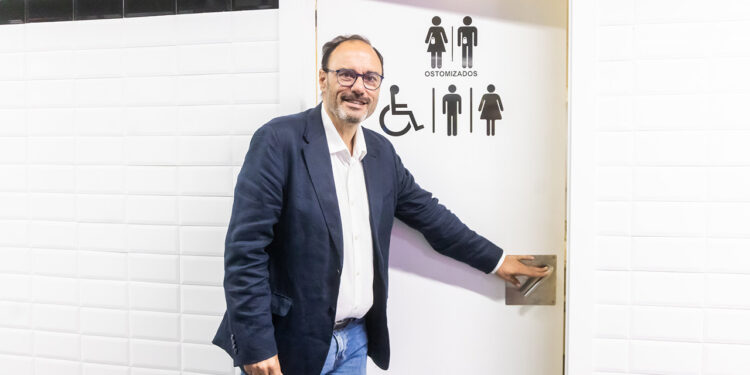 Guadalajara incrementa su red de aseos para personas ostomizadas con dos nuevas instalaciones adaptadas 1 Guadalajara incrementa su red de aseos para personas ostomizadas con dos nuevas instalaciones adaptadas