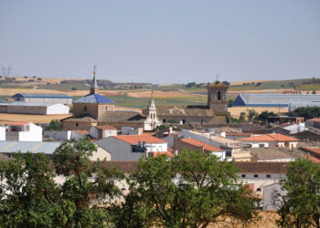 Honrubia da un paso clave para su residencia de mayores tras autorizar Castilla-La Mancha la desafectación de las últimas casas de maestros