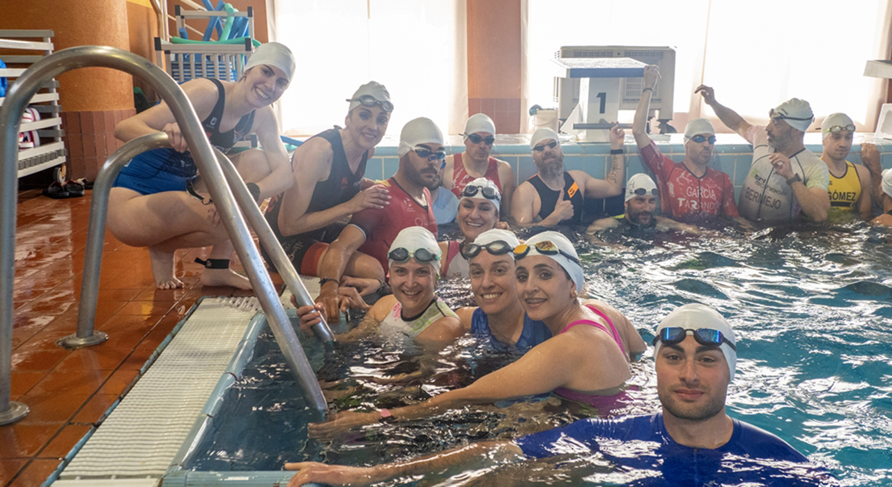 Javier Martínez y Tristana Martínez conquistan un exigente Triatlón Popular en Cuenca que amplía su dureza 2 Javier Martínez y Tristana Martínez conquistan un exigente Triatlón Popular en Cuenca que amplía su dureza.