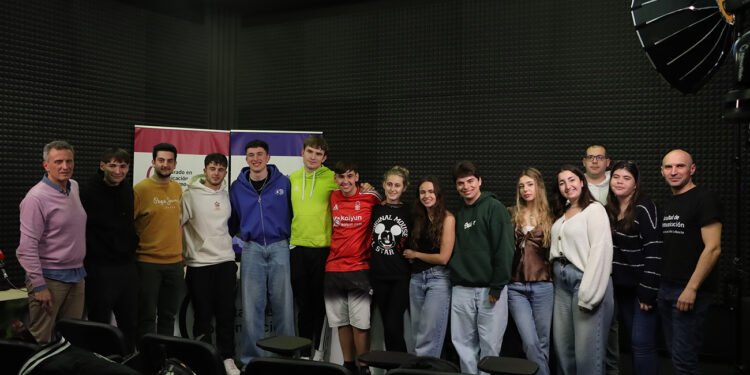 La Facultad de Comunicación del campus de Cuenca celebra la undécima edición de ‘Un día de Radio UCLM' el próximo 11 de mayo