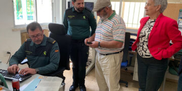 La Guardia Civil acerca su oficina móvil a los pueblos de Cuenca para evitar el traslado de más de 31.000 armas
