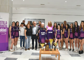 La Junta felicita a los equipos femeninos del Guadalajara Basket por una temporada “repleta de éxitos” 8 La Junta felicita a los equipos femeninos del Guadalajara Basket por una temporada “repleta de éxitos”
