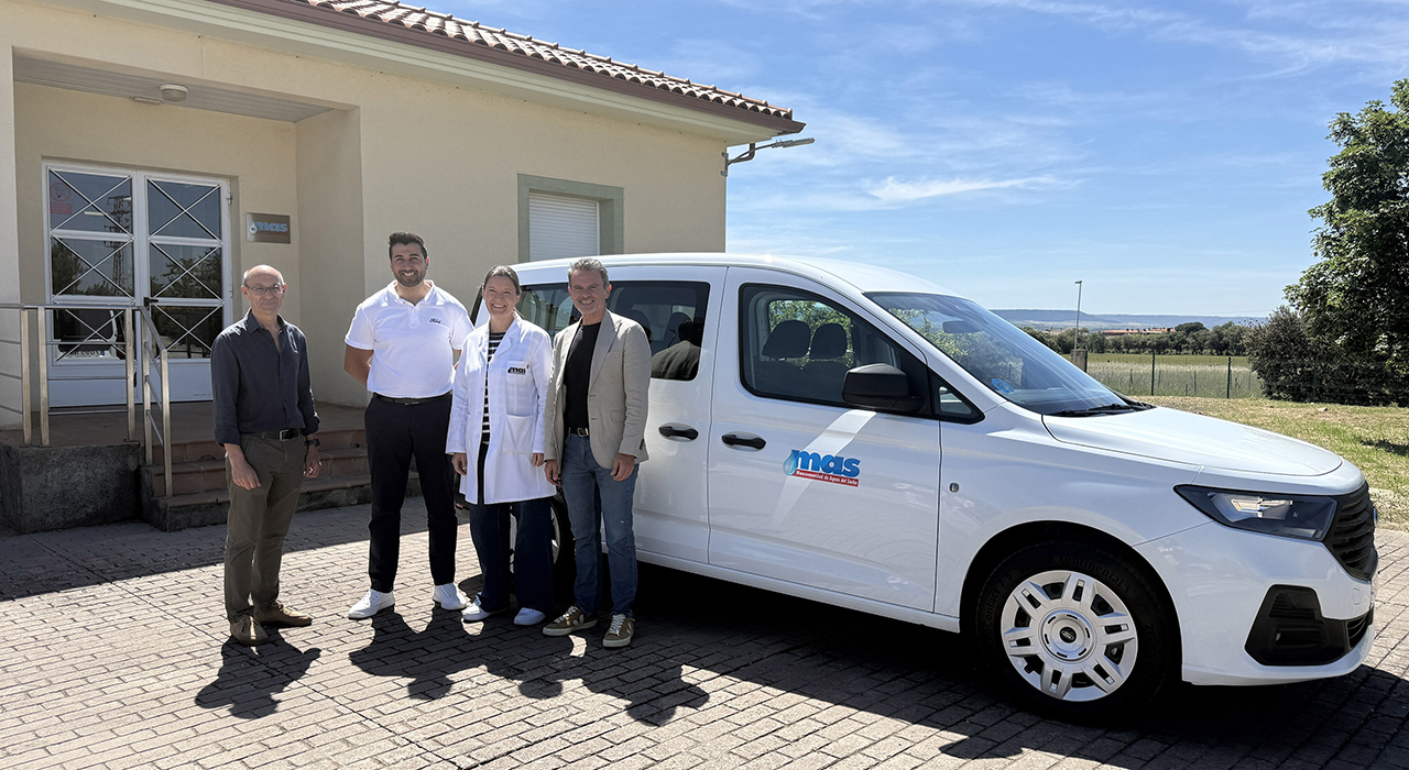 La MAS, comprometida con el medio ambiente, adquiere un nuevo vehículo híbrido enchufable para el Servicio de Laboratorio 2 La MAS, comprometida con el medio ambiente, adquiere un nuevo vehículo híbrido enchufable para el Servicio de Laboratorio