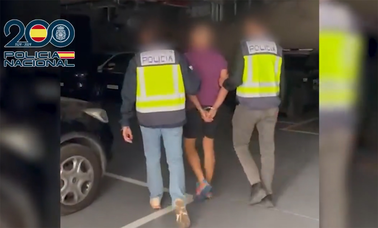 La Policía Nacional detiene en Montalbo a un fugitivo que cambió de género para eludir la acción de la justicia