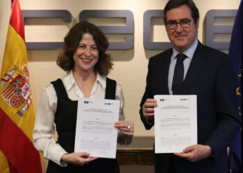 Las empresas de Cuenca se alían con la Universidad para frenar la fuga de talento y adaptar la formación al empleo local