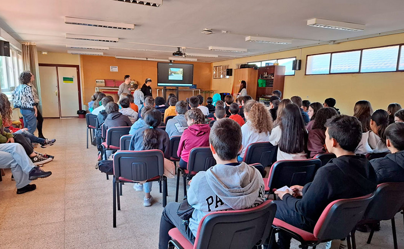 Los escolares del Alto Tajo combaten el aislamiento rural preparándose para el instituto en Molina